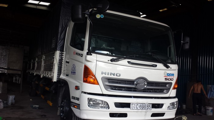 Hino FG 8.4 Tấn mui bạt 6M7 ( Tặng quà tặng lên tới 10.000.000đ)