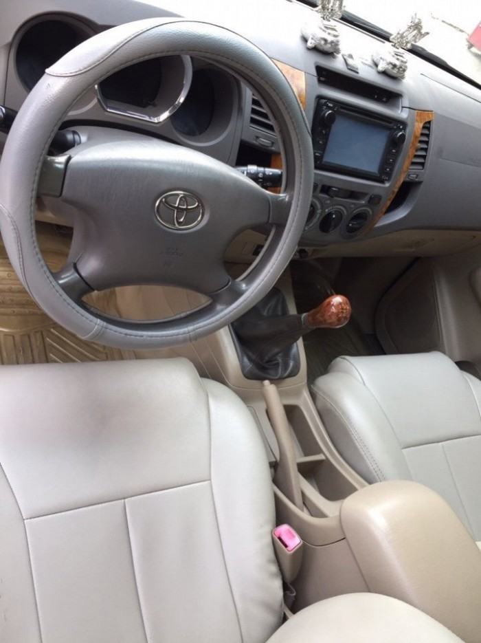 Bán Toyota fortuner 2.5MT 2009 màu bạc bstp xe đẹp