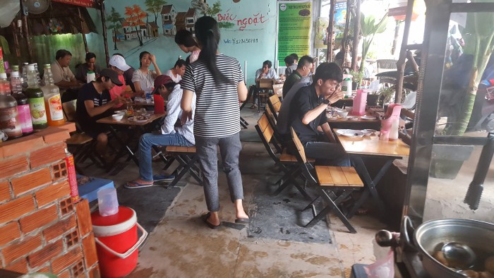 Sang nhượng quán cafe võng + cơm trưa