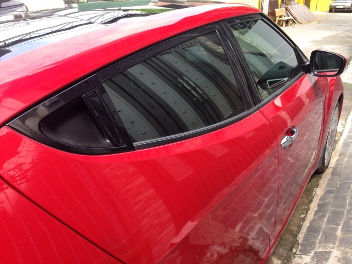 Cần bán xe Hyundai Veloster 2012 tự động màu đỏ nhập khẩu Hàn Quốc