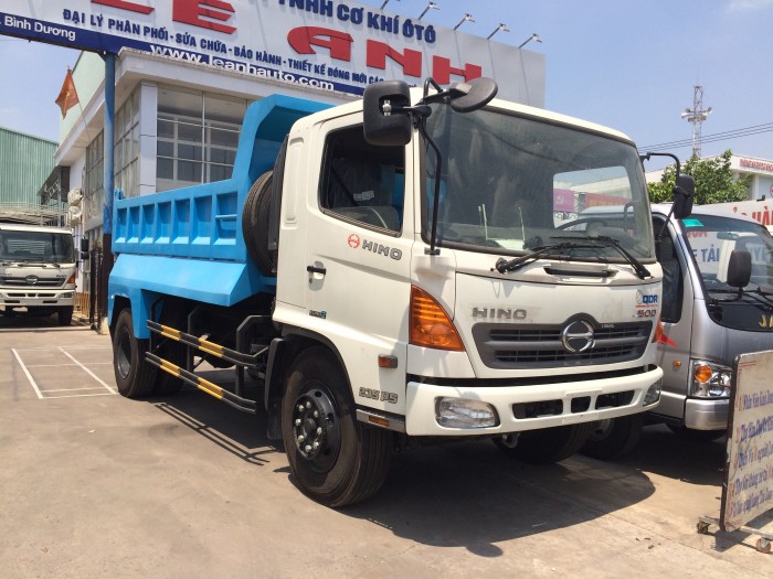 Các dòng xe hino từ 4.7 tấn - 9.7 tấn, với những khuyến mãi hấp dẫn