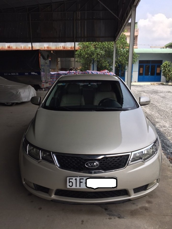 Bán Kia Forte 1.6MT 2011 màu bạc bstp xe đẹp giá rẻ
