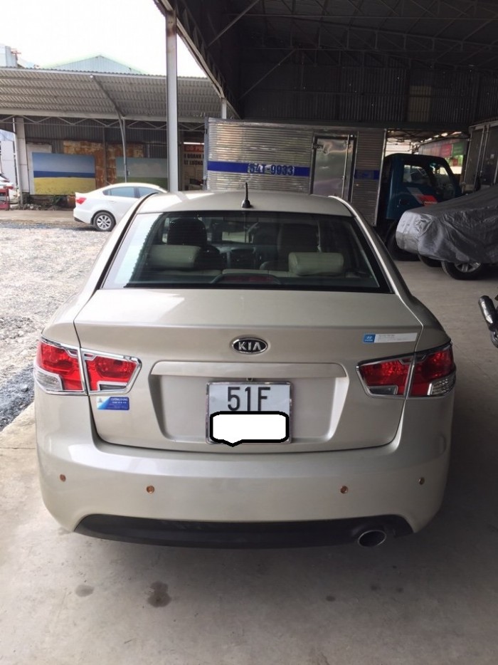 Bán Kia Forte 1.6MT 2011 màu bạc bstp xe đẹp giá rẻ