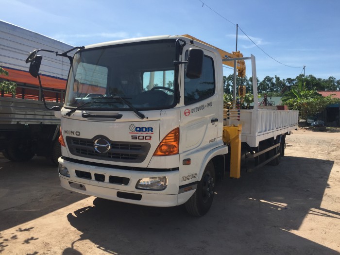 Bán xe tải Hino gắn cẩu tự hành 3, 5-7 tấn 2017-2018