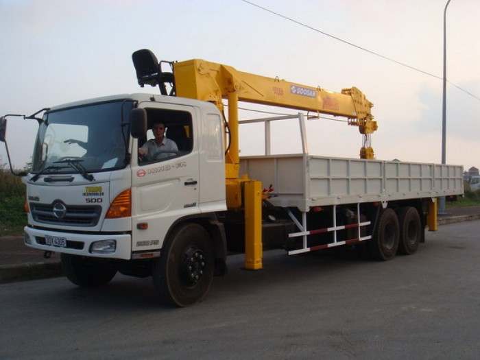 Bán xe tải Hino gắn cẩu tự hành 3, 5-7 tấn 2017-2018