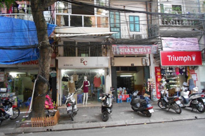 Cho thuê mặt bằng kinh doanh tại mặt phố Quang Trung mặt tiền 7m giá mềm mại