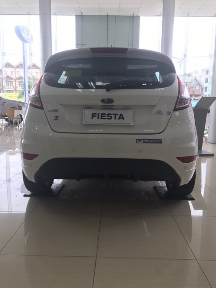 Bán xe Ford Fiesta (xe mới, đời 2017)