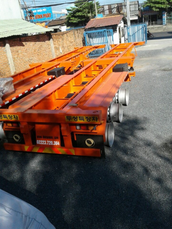 Sơ mi rơ mooc chở container: 40 feet, 3 trục, giảm sóc dạng bầu hơi