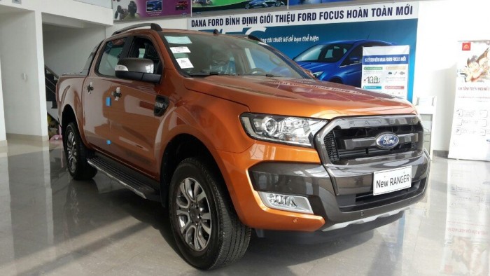 Bán Ford Ranger Wildtrak (xe mới, đời 2017) .Khuyến mãi 45 Triệu + Lót thùng, dán phim