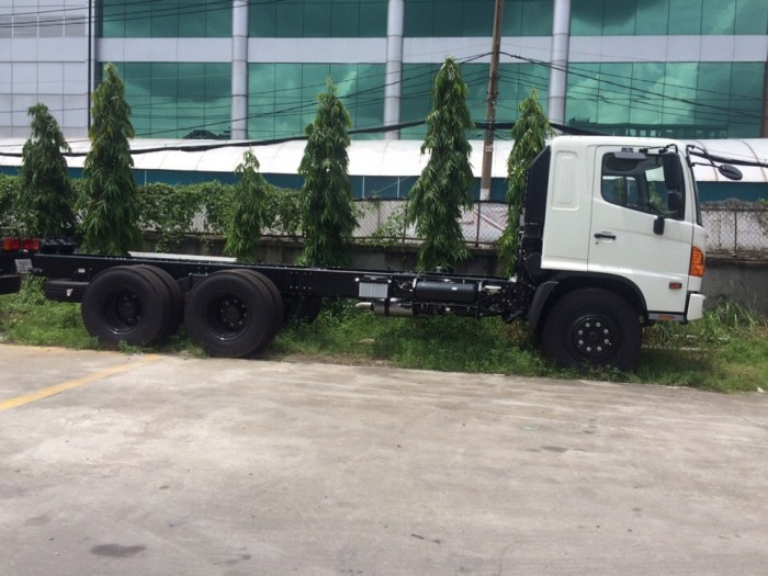 Nhận ngay 100% lệ phí trước bạ khi đăng ký mua xe Tải Hino FL8