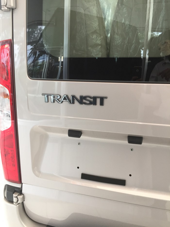 Bán xe Ford Transit 2017, ba phiên bản, đủ màu, giao xe nhanh, hỗ trợ đăng ký, hỗ trợ vay ngân hàng
