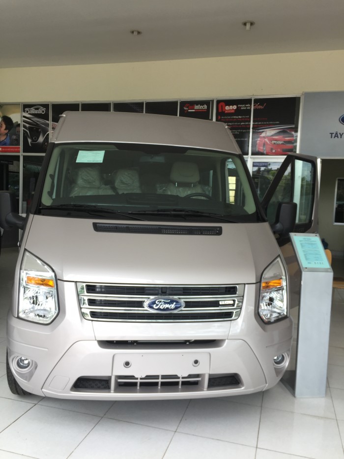 Bán xe Ford Transit 2017, ba phiên bản, đủ màu, giao xe nhanh, hỗ trợ đăng ký, hỗ trợ vay ngân hàng