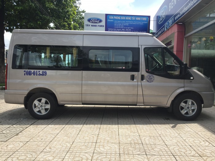 Bán xe Ford Transit 2017, ba phiên bản, đủ màu, giao xe nhanh, hỗ trợ đăng ký, hỗ trợ vay ngân hàng