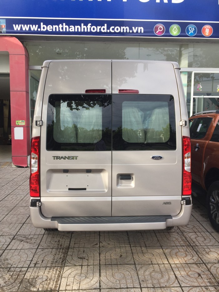 Bán xe Ford Transit 2017, ba phiên bản, đủ màu, giao xe nhanh, hỗ trợ đăng ký, hỗ trợ vay ngân hàng