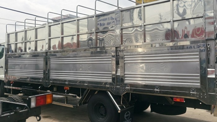 Xe Hino FC9JLSW - 6.5 tấn Nhập Khẩu - Giá Hấp Dẫn - Giao Xe Ngay