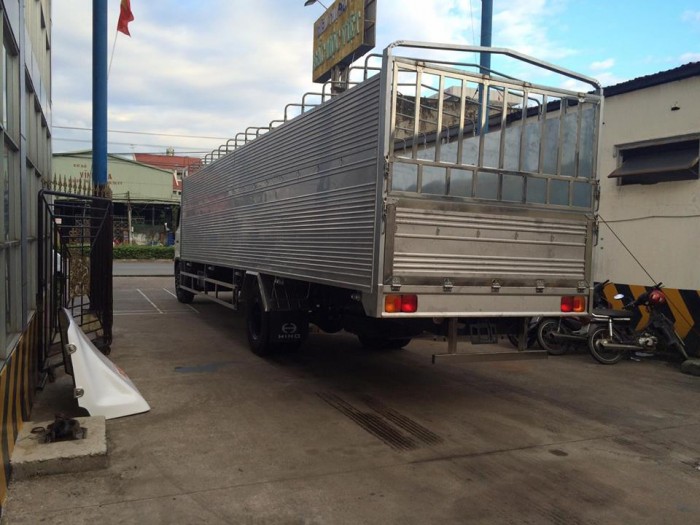 Xe Hino FG8JPSB - 8.4 Tấn Nhập Khẩu - Giá Hấp Dẫn - Nhận Đóng thùng