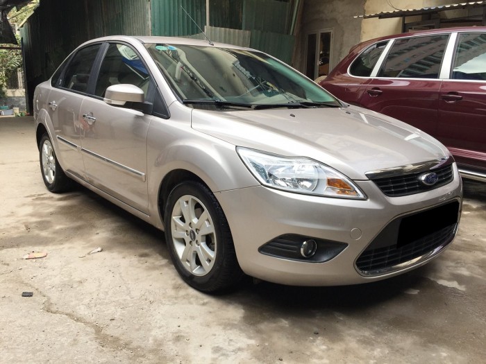 Có xe Ford Focus 2012 tự động màu xám đẹp