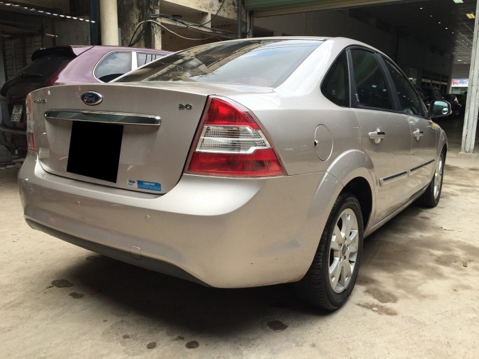 Có xe Ford Focus 2012 tự động màu xám đẹp