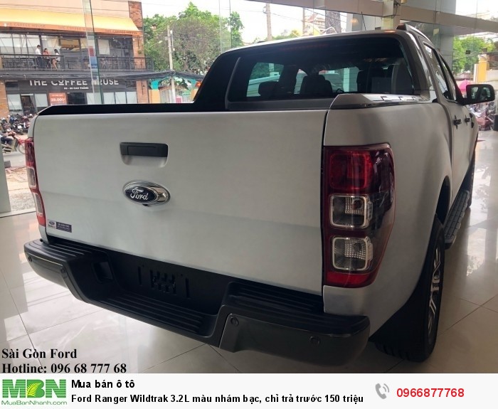 Ford Ranger Wildtrak 2.0L màu nhám bạc, chỉ trả trước 150 triệu