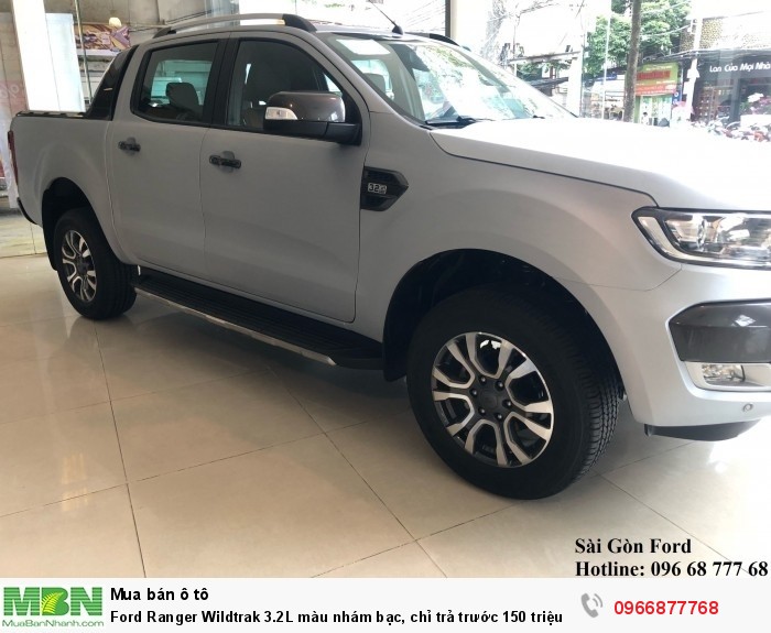 Ford Ranger Wildtrak 2.0L màu nhám bạc, chỉ trả trước 150 triệu