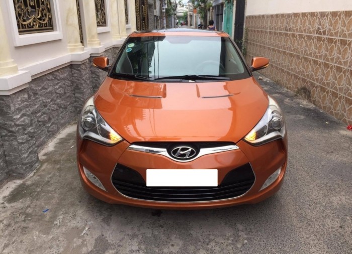 Xe nhà bán gấp Hyundai Veloster 2012 nhập khẩu đỏ tự động đẹp mới cứng zin
