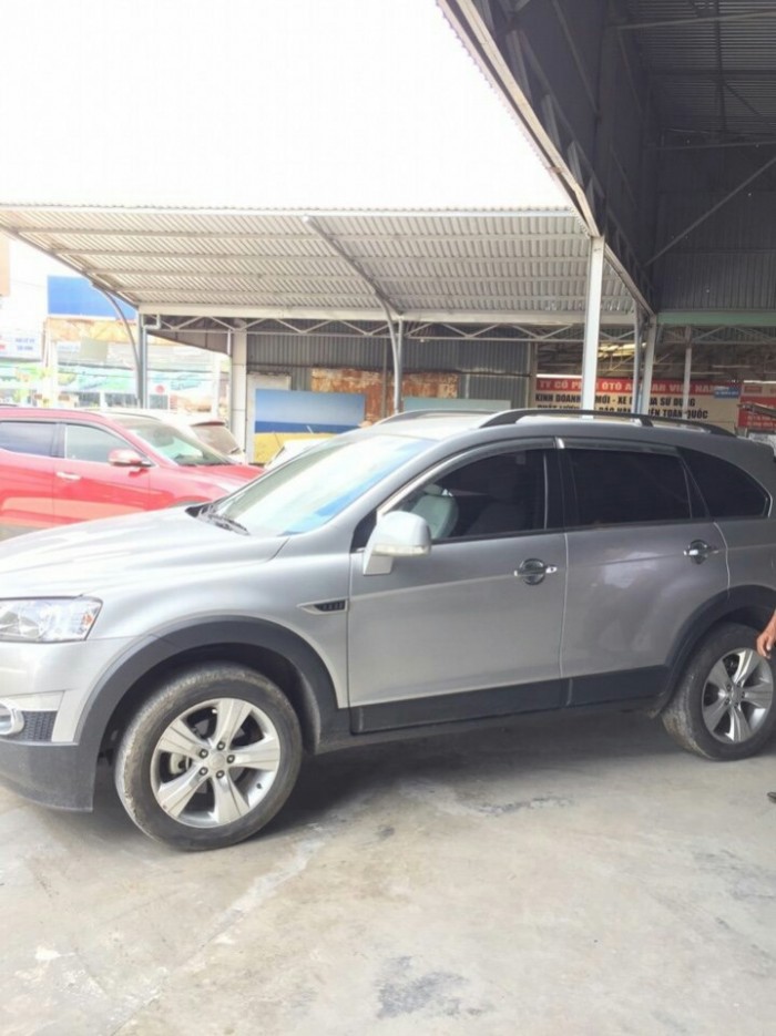 Chevrolet Captiva LT, 2.4 số sàn, 2013, rất ít đi, cho vay 70%