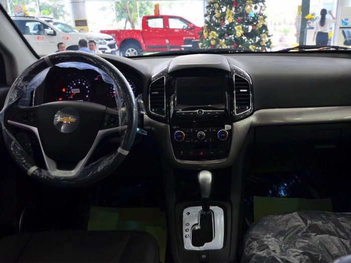 Bán ô tô Chevrolet Captiva đời 2017