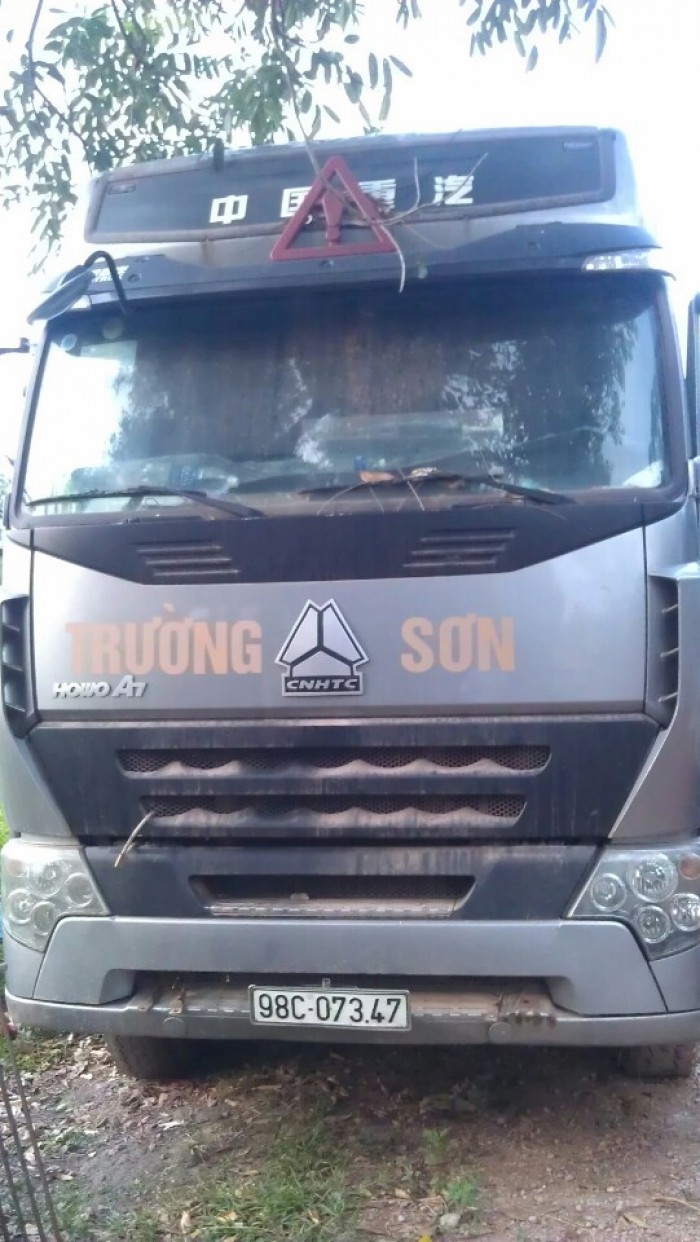 Bán xe Oto đầu kéo, nhãn hiệu CNHTC ZZ4257N, Giá 495 tr/xe