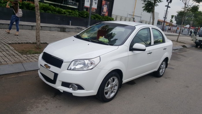 Bán Chevrolet Aveo 2016 mt màu trắng