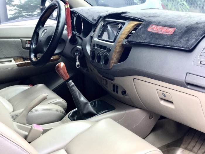 Bán Toyota Fortuner 2.5G ghi bạc 2009 cực đẹp