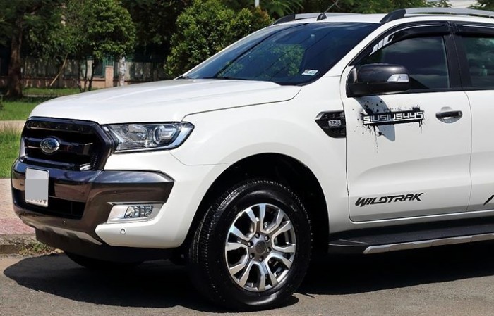Bán Ford Ranger WildTrak 3.2 4x4 màu trắng 2016 full options