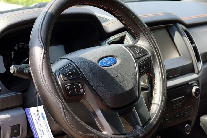 Bán Ford Ranger WildTrak 3.2 4x4 màu trắng 2016 full options