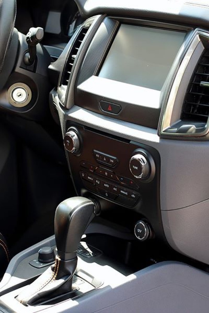Bán Ford Ranger WildTrak 3.2 4x4 màu trắng 2016 full options