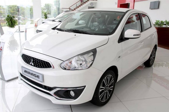 Ô tô Mitsubishi Mirage 2017 tại Quảng Bình