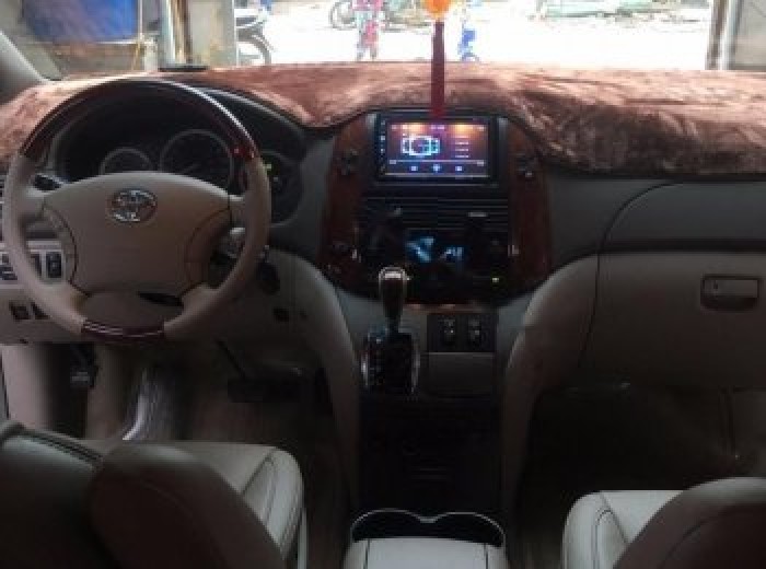 Bán Toyota Sienna XLE 3.5 vàng cát 2004 mua mới đập thùng