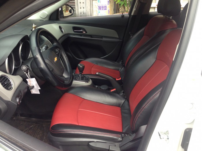 Chevrolet Cruze 2017 trắng số sàn mới 99%