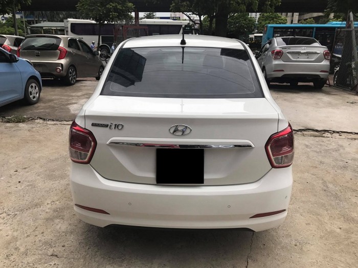 Bán chiếc Hyundai I10 2016 mt màu trắng nhập nguyên chiếc Ấn Độ