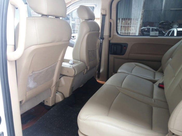 Hyundai Starex 2.5MT, máy dầu, 2016, nhập Hàn, cho vay đến 75%