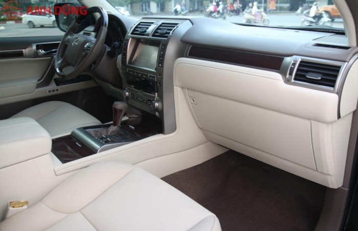 Xe LEXUS GX460 năm 2014, màu đen, nội thất kem. ODO: 39.000Km