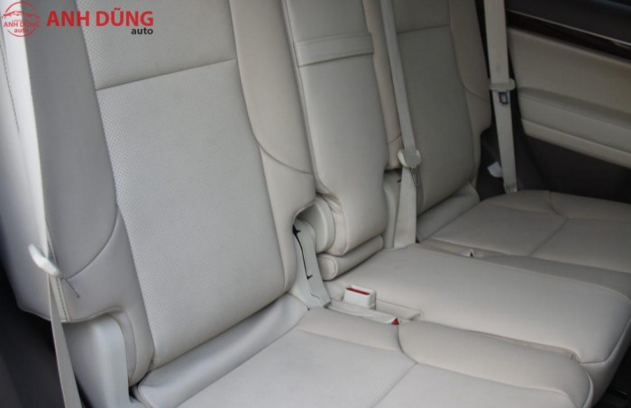 Xe LEXUS GX460 năm 2014, màu đen, nội thất kem. ODO: 39.000Km