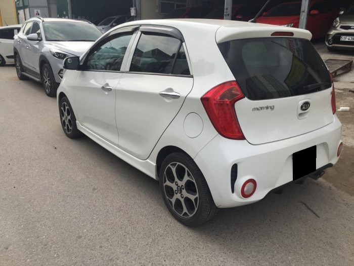 Bán xe Kia Morning Si 2015 số tự động màu trắng trang nhã