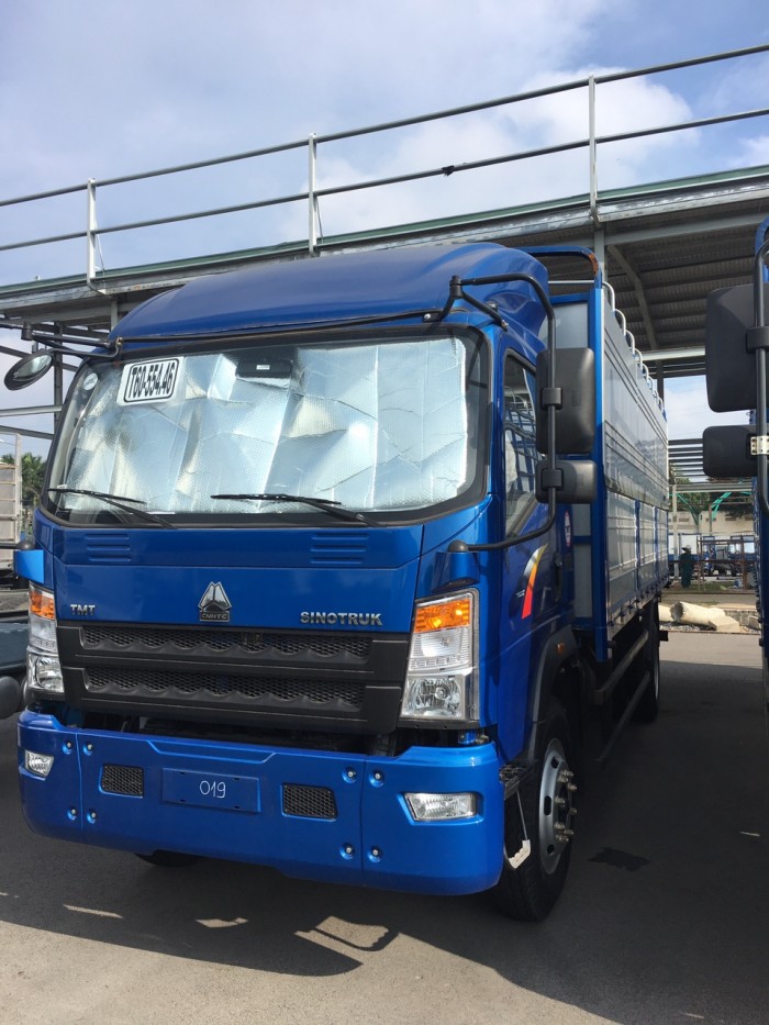 Xe tải 7,5 tấn SINOTRUK mới 100%