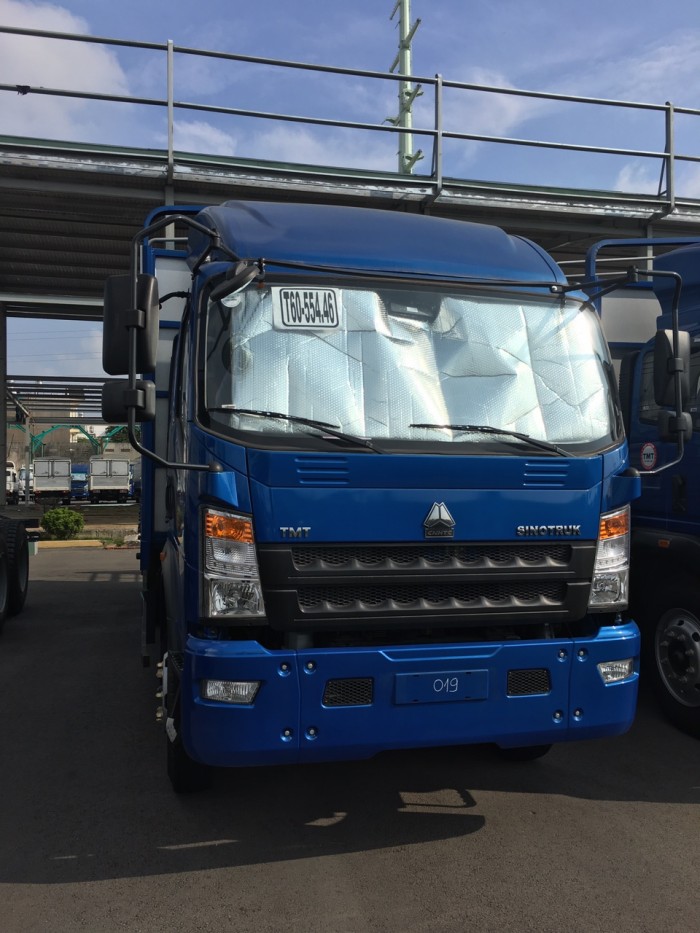 Xe tải 7,5 tấn SINOTRUK mới 100%
