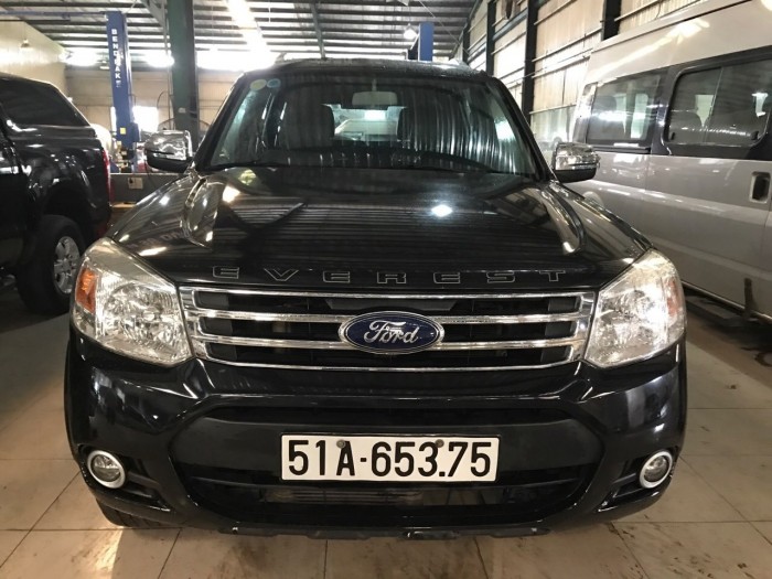 Ford Everest 4x2 MT màu đen sx 2013