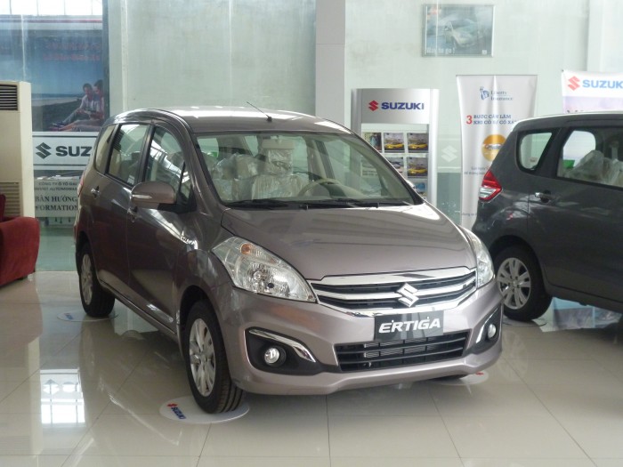 xe 7 chỗ suzuki ertiga 2017