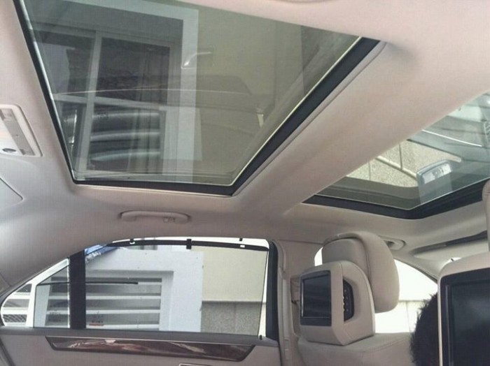 Bán chiếc Mercedes E300 2009at màu xám đẹp như mới
