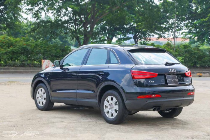 Audi Q3 s-line 2.0T TFSI Quattro model 2012