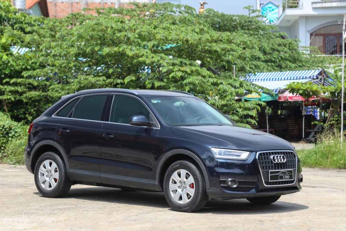 Audi Q3 s-line 2.0T TFSI Quattro model 2012