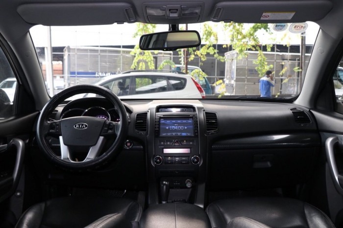 Bán Kia Sorento 2.4AT 2WD màu nâu biển SG xe đẹp