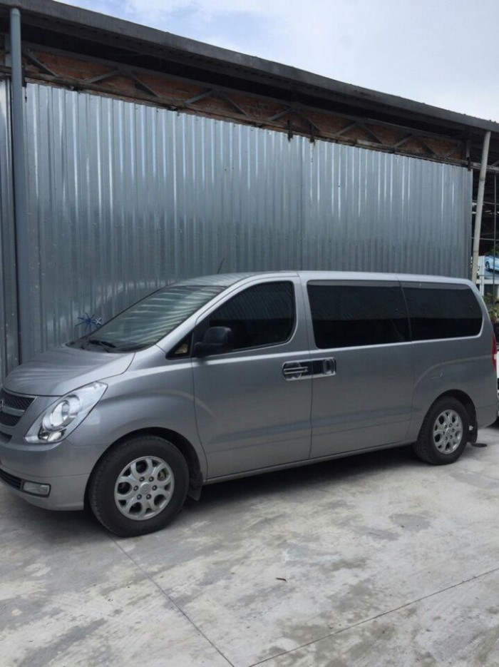 Bán Hyundai starex 2.4MT 2015 màu ghi máy xăng xe đẹp